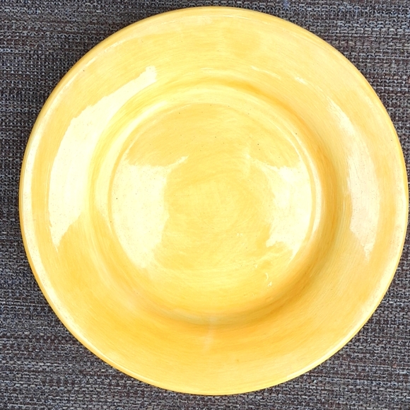 Espana Hand Painted Charger by Tabletops Unlimited 13 inch Yellow-Gold - Picture 1 of 3